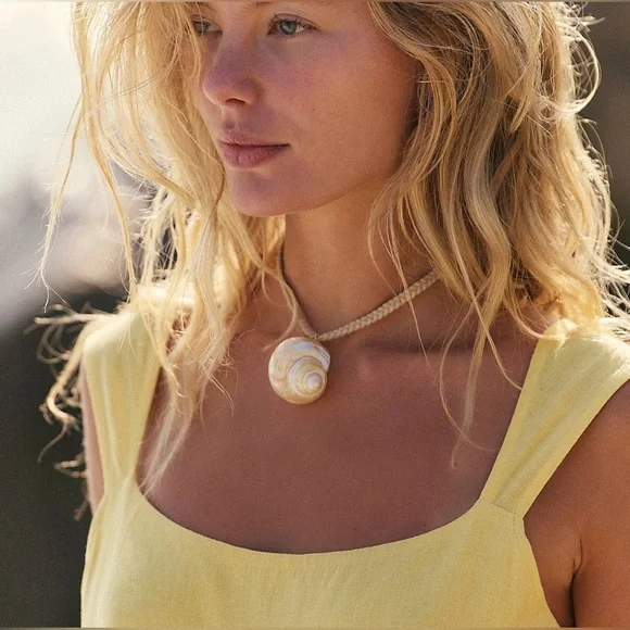 NWT Free People Sara Choker Necklace Seashell Suede New $38 retail - Picture 5 of 6